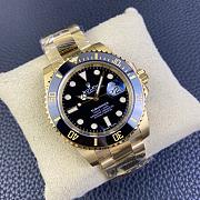 Rolex Submariner in Gold  - 4