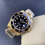 Rolex Submariner in Gold  - 2