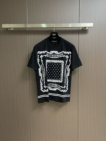 Dolce & Gabbana Cotton T-shirt with bandanna print in Black