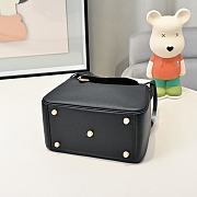 Hermes Sac Lindy 26 Black - size: 26x18x12cm - 3