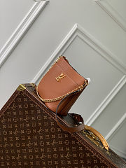 LV Lock and Walk Bucket Bag  Brown M24006 size 20x20.5x12 cm - 6