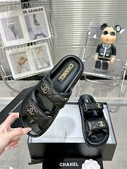 Chanel Dad Sandals high-quality eather with signature quilted detailing black - 3