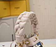 Fendi Super Premium Crossbody Bag, High-end Color Combination 12×18×10 cm - 6