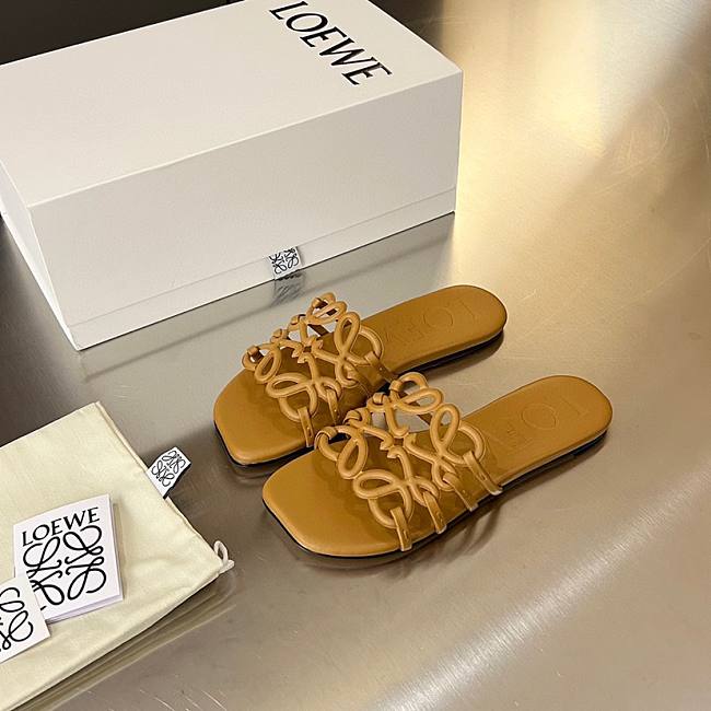 LOEWE Petal Anagram leather slides brown - 1