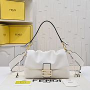 Fendi Mamma Baguette White nappa leather bag size 26,5x8,5x18cm - 1