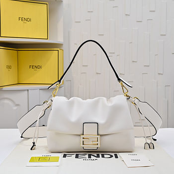 Fendi Mamma Baguette White nappa leather bag size 26,5x8,5x18cm