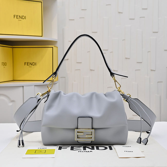 Fendi Mamma Baguette Grey nappa leather bag size 26,5x8,5x18cm - 1