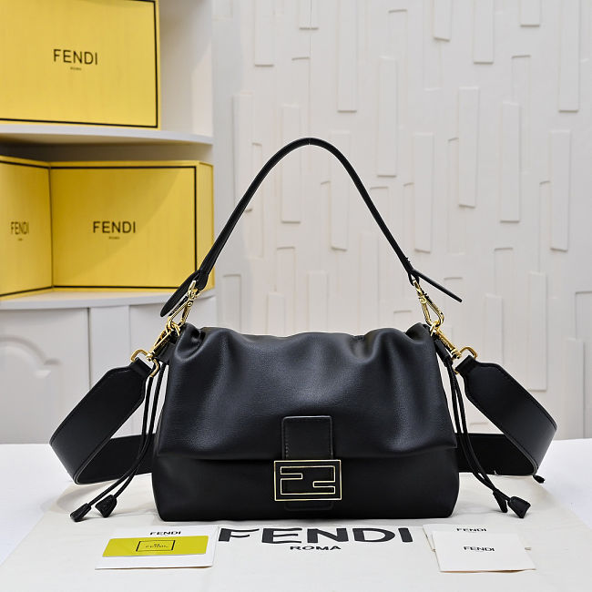 Fendi Mamma Baguette Black nappa leather bag size 26,5x8,5x18cm - 1