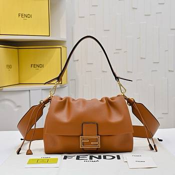 Fendi Mamma Baguette Brown nappa leather bag size 26,5x8,5x18cm