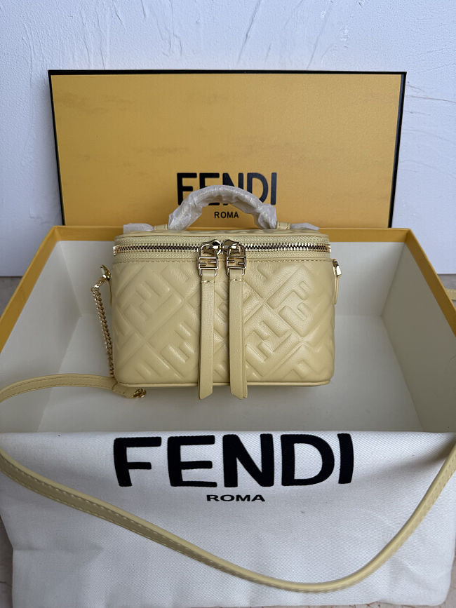 FENDI mini Vanity FF-motif crossbody bag size 11x5.5cm - 1