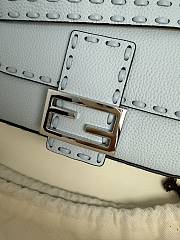 Fendi Women's Blue Baguette Mini Leather Shoulder Bag 19.5x4.5x13 cm - 5
