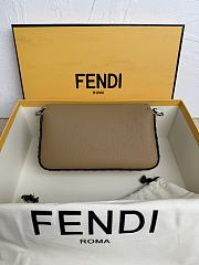 Fendi Women's Brown Baguette Mini Leather Shoulder Bag 19.5x4.5x13cm - 6