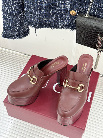Gucci Horsebit platform mules in a burgundy color 13cm