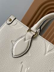 LV OnTheGo PM Monogram Empreinte Bag in Beige size 25.0 x 19.0 x 11.5 - 2