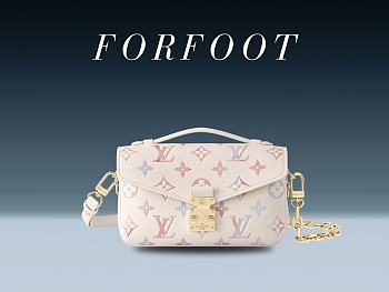 LV Pochette Métis East West Bag in Gray Monogram Empreinte Leather size 21.5 x 13.5 x 6