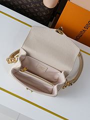 LV Pochette Métis East West Bag in Gray Monogram Empreinte Leather size 21.5 x 13.5 x 6 - 2