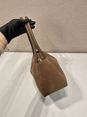Prada Darling medium suede Cocoa Brown Shoulder Bag size 28x18x11 cm - 6