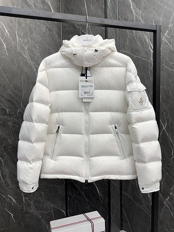 Moncler Mairefur White Short Down Jacket 