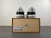 LV trainer white black mirror color - 3