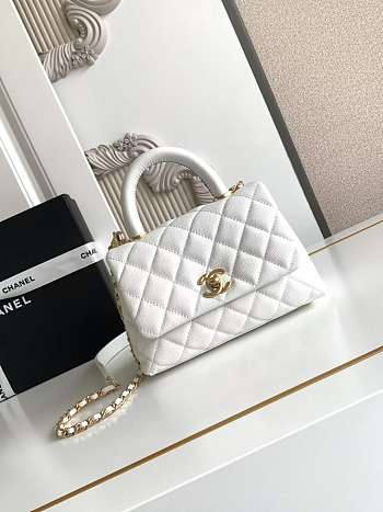  Chanel Caviar Quilted Coco Flap White size 19x13x9cm