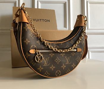 LV Loop Bag Monogram size 23 x 13 x 6 cm