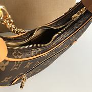 LV Loop Bag Monogram size 23 x 13 x 6 cm - 4