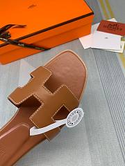 Hermès Oran Sandals Brown - 3