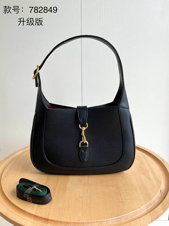 Gucci Jackie 1961 medium bag in black leather Size 27.5x19x4cm - 1