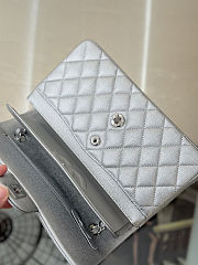 Chanel Medium Classic Flap Bag Silver holographic caviar Leather  - 3