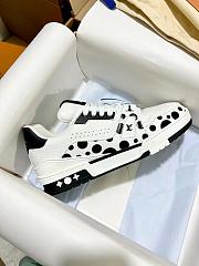 LV Trainer Yayoi Kusama Black White - 6