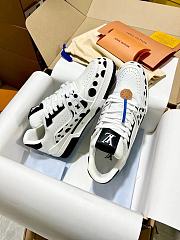LV Trainer Yayoi Kusama Black White - 4