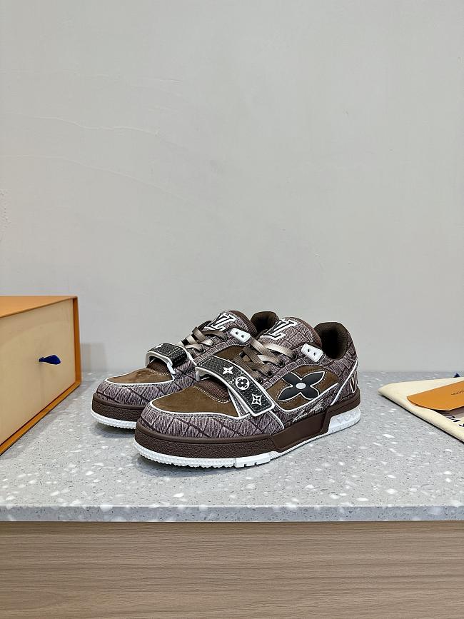 Louis Vuitton trainer sneakers mocha crocodile print - 1