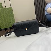 Gucci Pre-Owned 2020s mini GG Embossed Shoulder Black bag - 1