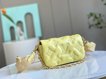 LV WALLET ON STRAP BUBBLEGRAM Size 20 x 12 x 6 cm