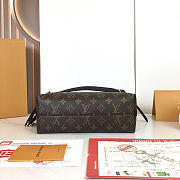 LV Ski CarryAll BB M26568 Size 17 x 10 x 26cm - 6