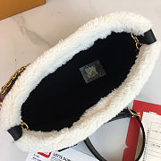 LV Ski CarryAll BB M26568 Size 17 x 10 x 26cm - 4