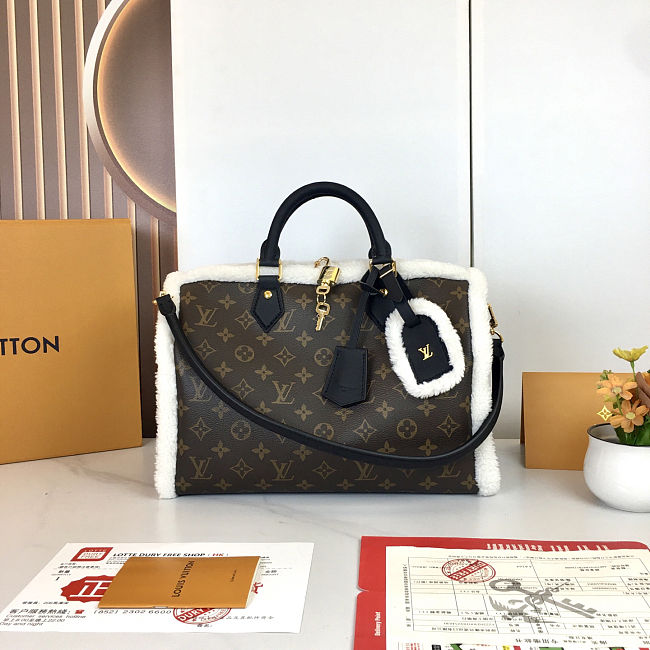 LV Speedy Soft 30 Teddy H33 M26326 Size 30 x 21 x 17cm - 1