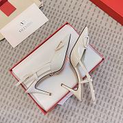 VLogo Signature Patent Leather Slingback Pump 80mm - 4
