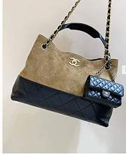 Chanel 25A Suede Color Block Hobo Size 24x36x14cm - 1