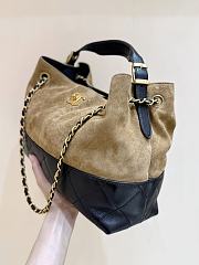 Chanel 25A Suede Color Block Hobo Size 24x36x14cm - 5
