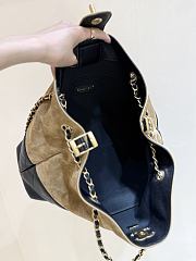 Chanel 25A Suede Color Block Hobo Size 24x36x14cm - 4
