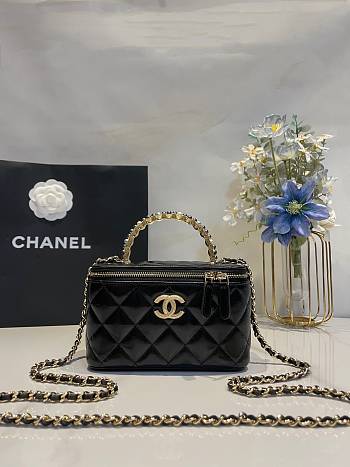 Chanel Vanity With Chain Black Size 17cm
