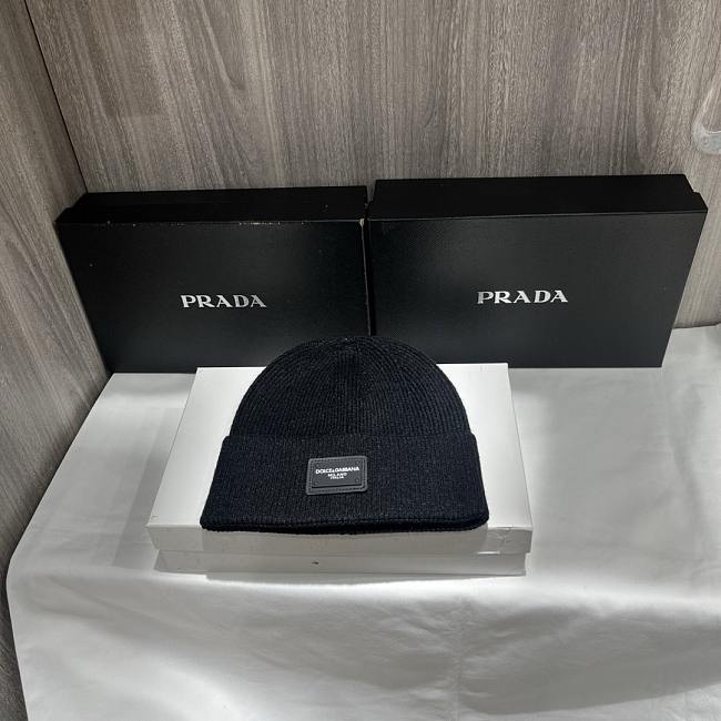 Dolce & Gabbana Plaque Logo Black Beanie - 1