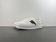 GUCCI Men's chunky trainers in white leather - 1
