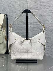 Small Dior Voyage Bag Latte Flat Macrocannage Grained Calfskin Size 23x15x9.5cm - 3