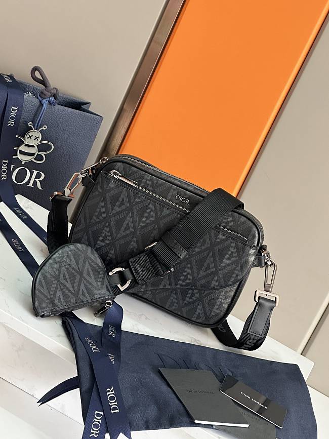 Dior Men Saddle Triple Pouch Size 23.3 x 16.5 x 4.3cm - 1