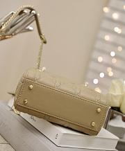 Mini Lady Dior in Beige Cannage leather with gold chain Size 17x15x7cm - 4
