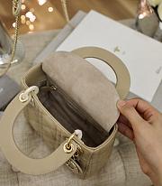 Mini Lady Dior in Beige Cannage leather with gold chain Size 17x15x7cm - 3