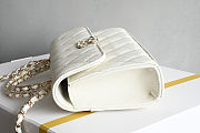 Chanel Matelasse Caviar Leather Handbag White Size 10x18x4.5cm - 3