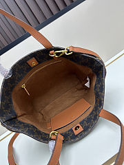 CELINE Triumph Tote Bag Size 20x19x9cm - 5
